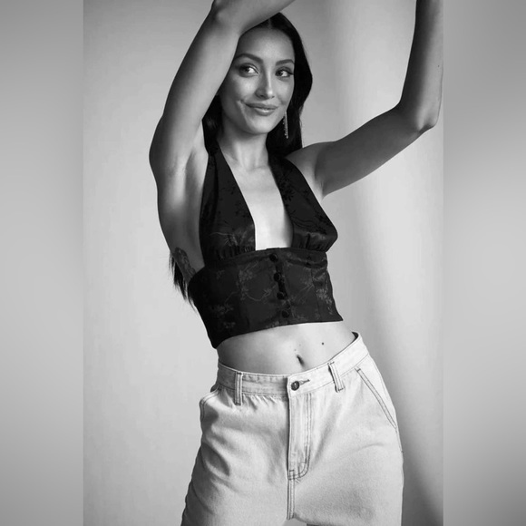 LIONESS Le Paris Halter Tie Button Up Top - Picture 2 of 16